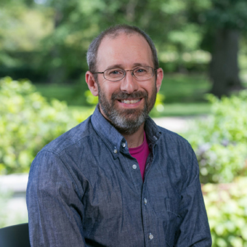Staff headshot of Andrew Hipp