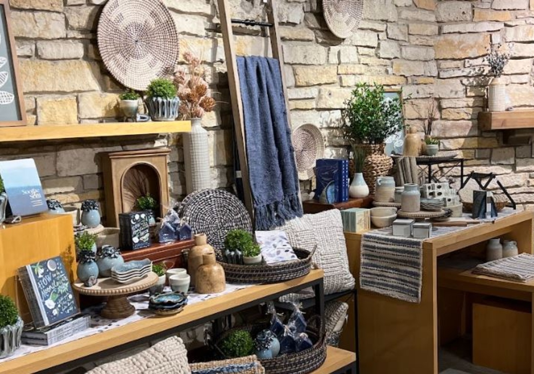 Arboretum Store Display Spring 2024